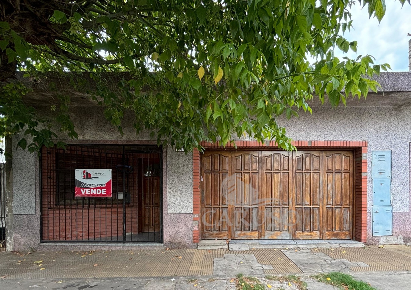 Casa PH al frente para reciclar en Bernal Oeste