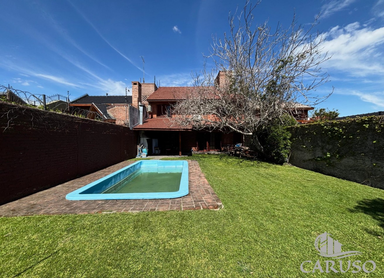 Chalet en Barrio Parque Calchaqui