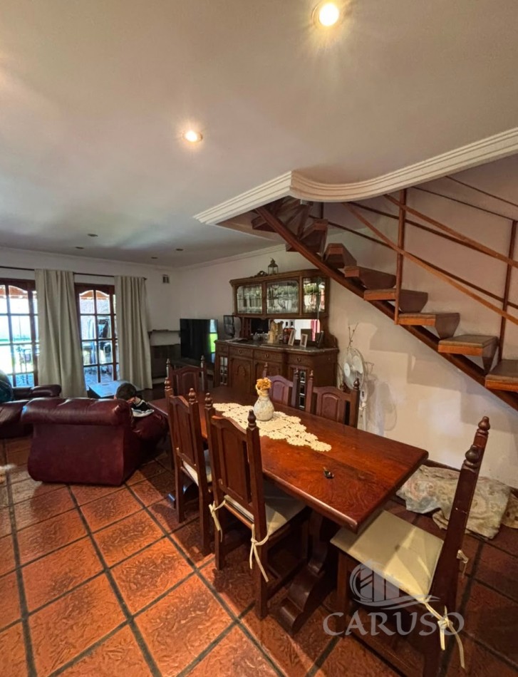 Chalet en Barrio Parque Calchaqui