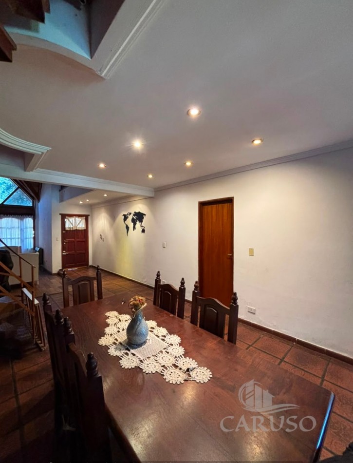 Chalet en Barrio Parque Calchaqui