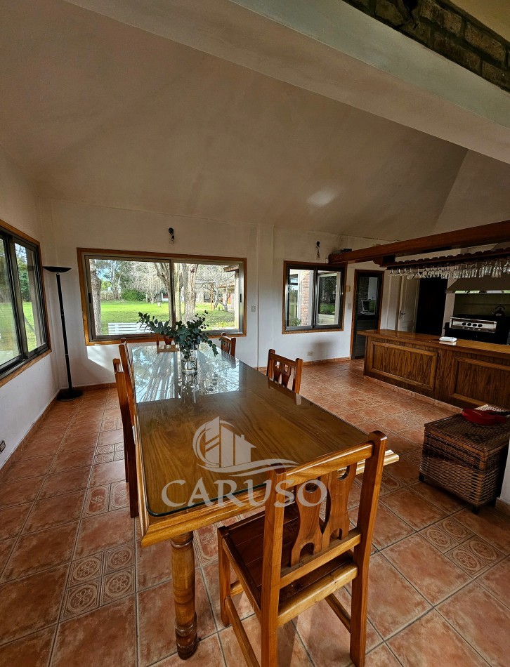 Casaquinta en Florencio Varela